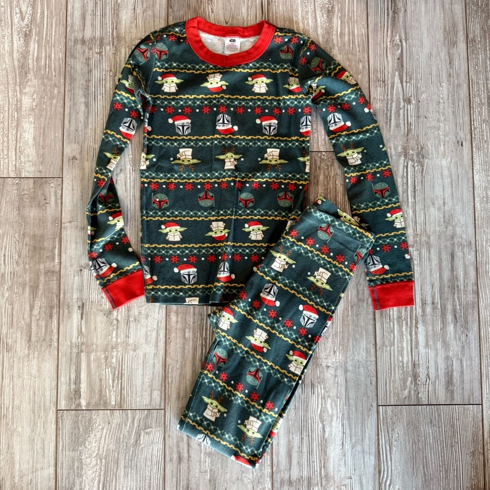 Kids Festive Pajamas Star Wars - Green and Red